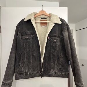 Levi's Black Denim Sherpa-Lined Trucker Jacket with Cream Collar